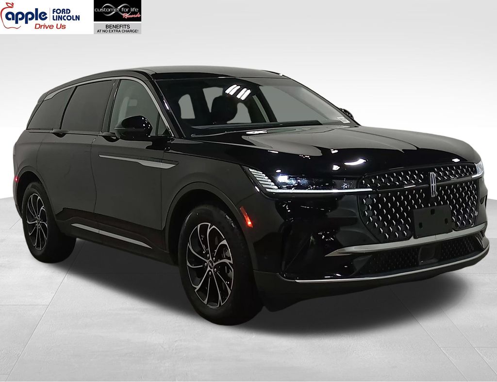 2024 Lincoln Nautilus Premiere AWD's photo