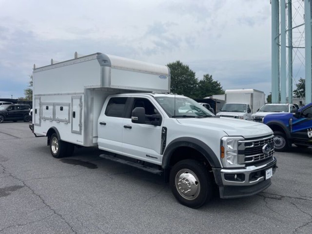 New 2025 Ford F-550SD XL Chassis