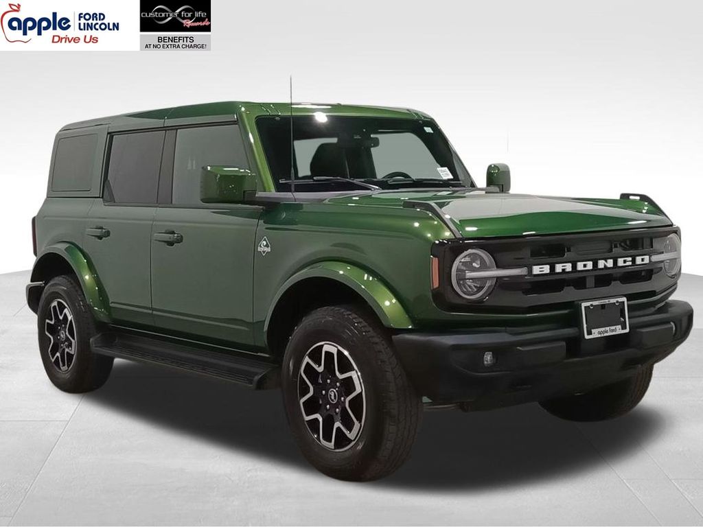 2025 Ford Bronco Outer Banks 4x4's photo