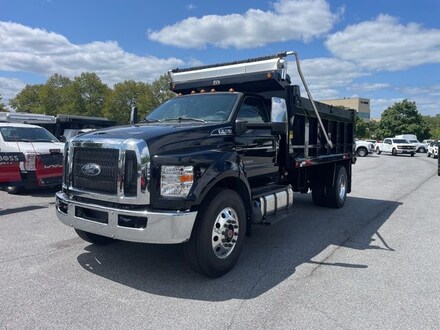 2025 Ford F-750SD Base Truck