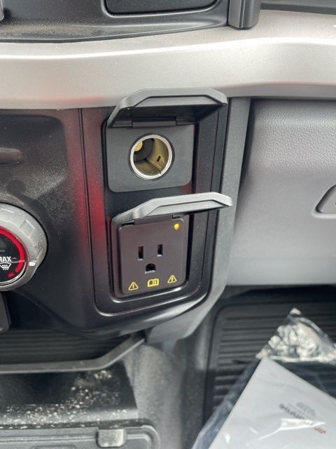 2025 Ford F-550 Super Duty Chassis Cab XL - Photo 8