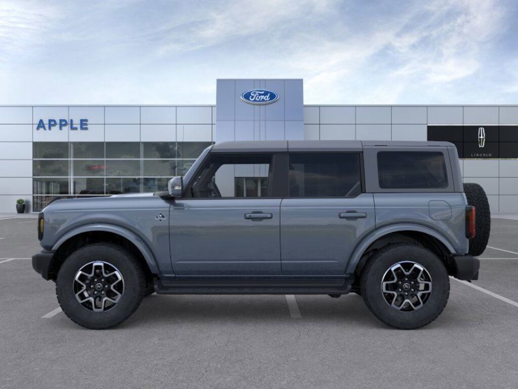 New 2025 Ford Bronco Outer Banks SUV