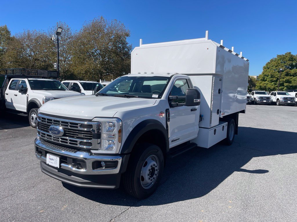  Ford F-600SD