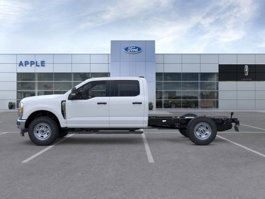 New 2026 Ford F-350SD XL Chassis