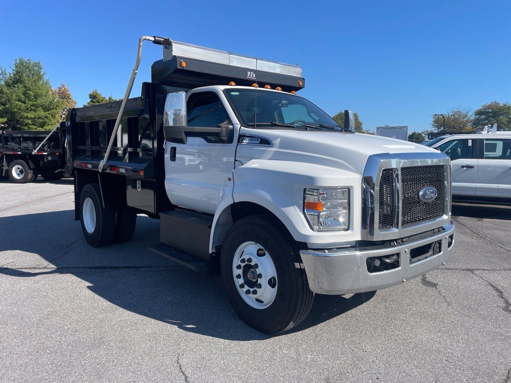 New 2027 Ford F-650SD Base Truck