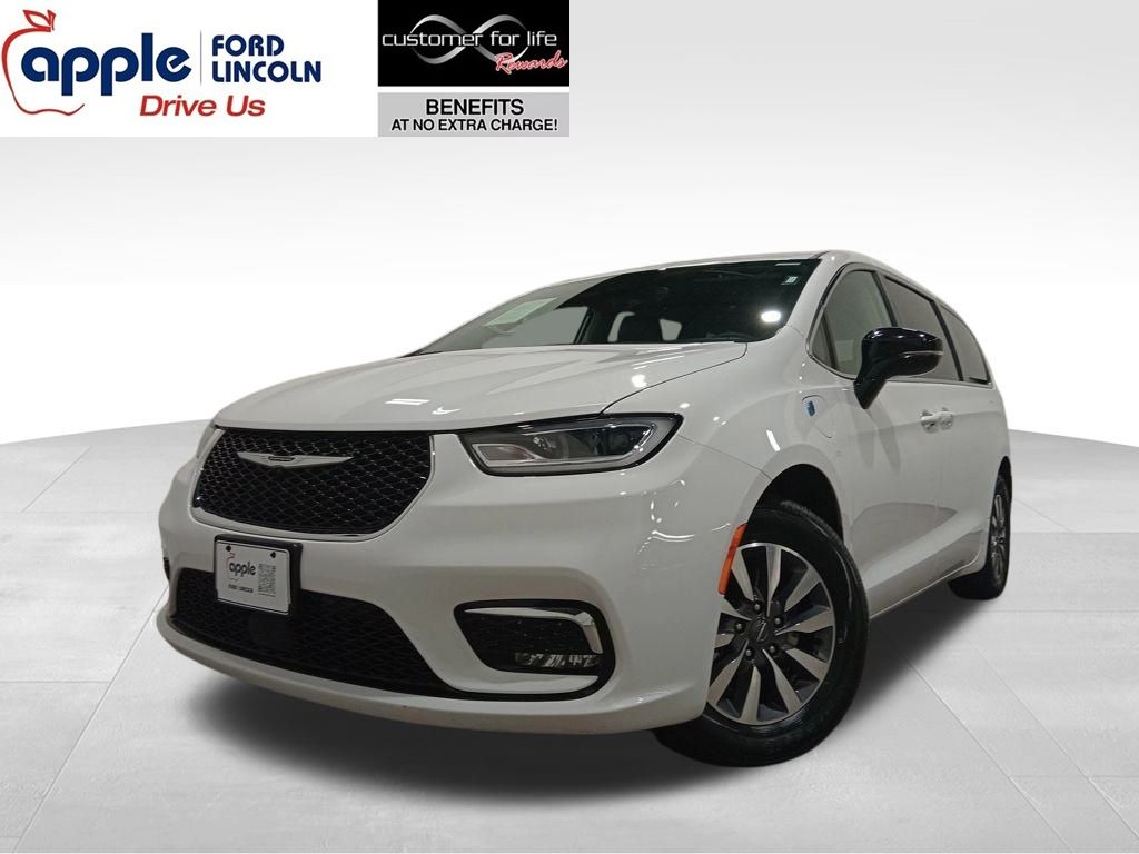 2024 Chrysler Pacifica PHEV Select