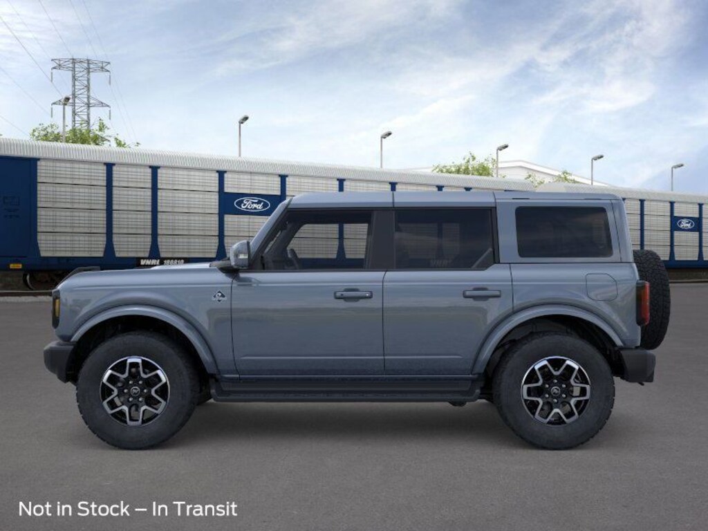 New 2025 Ford Bronco Outer Banks SUV