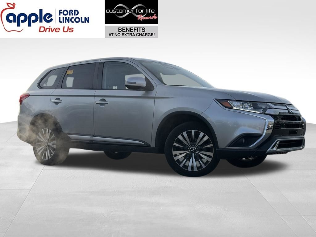 2020 Mitsubishi Outlander SE