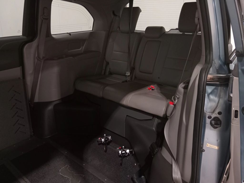 2014 Honda Odyssey Touring Elite - Photo 15
