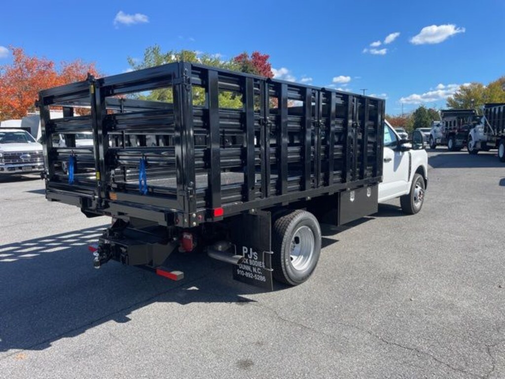 New 2026 Ford F-350SD XL Chassis