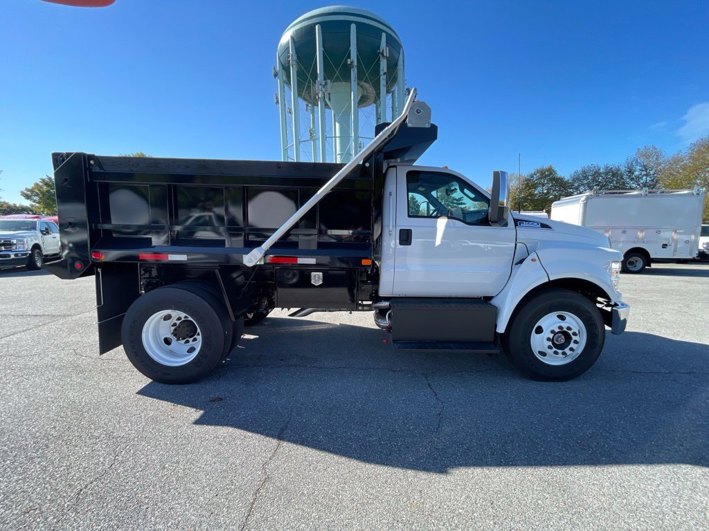 New 2027 Ford F-650SD Base Truck