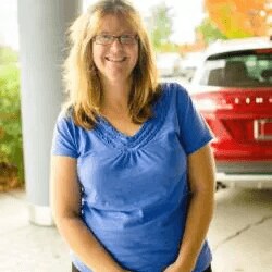 Staff member Kim Webb from d326c4fc31e7