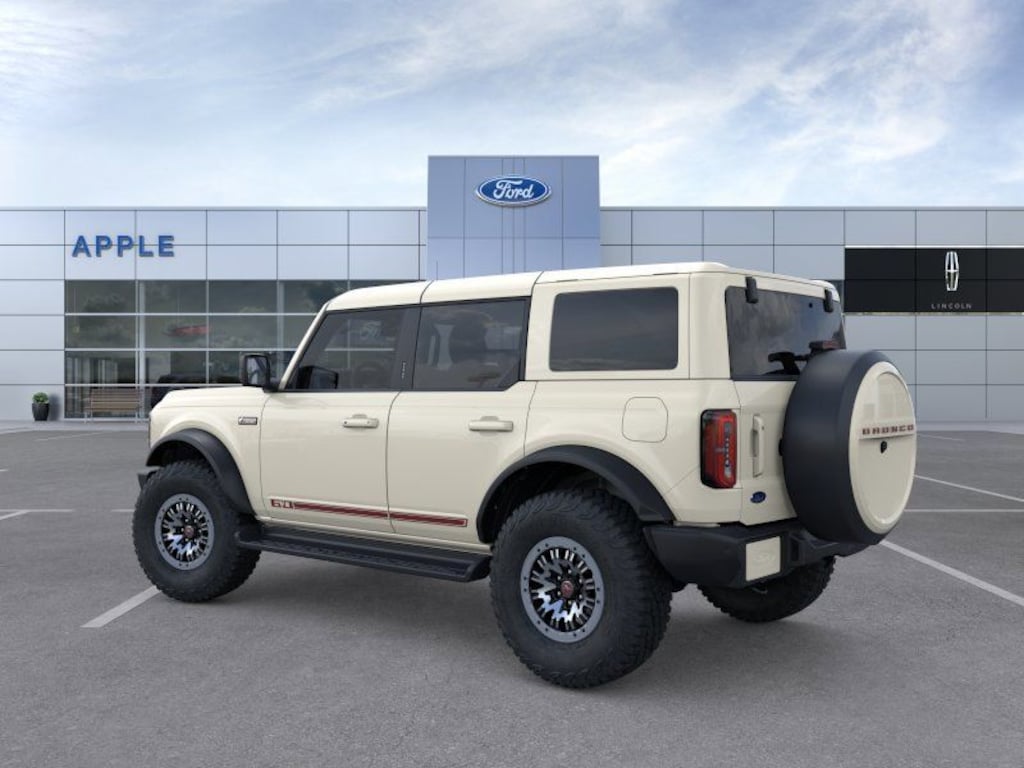 New 2026 Ford Bronco Outer Banks SUV