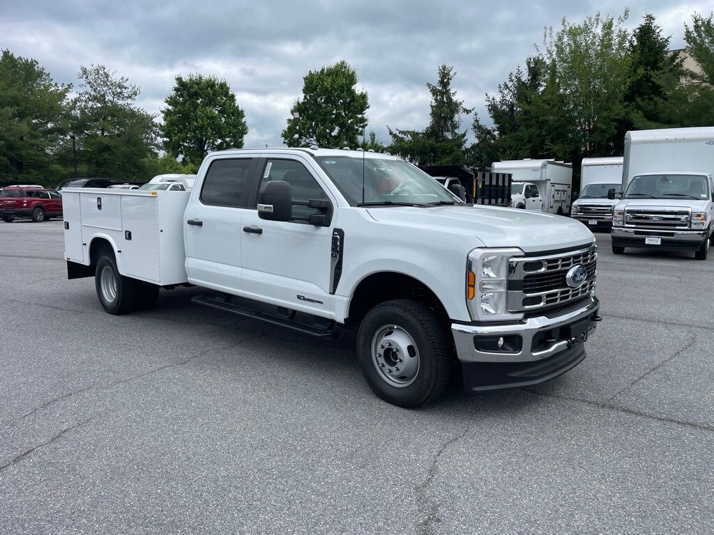 New 2026 Ford F-350SD XL Chassis