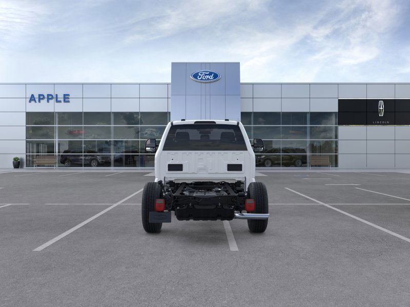 2025 Ford F-350 Super Duty Chassis Cab XL - Photo 5