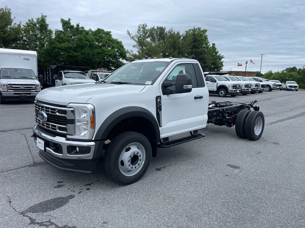 2026 Ford F-450 XL Regular Cab 169-In DRW's photo