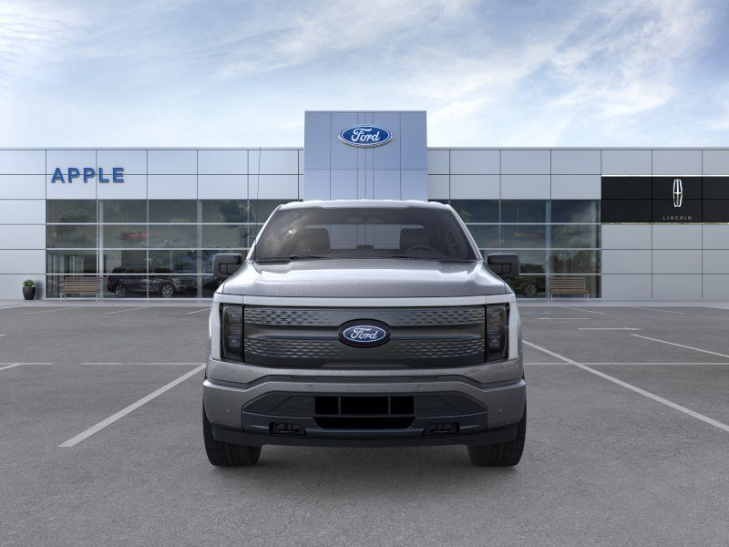 2025 Ford F-150 Lightning Flash - Photo 6