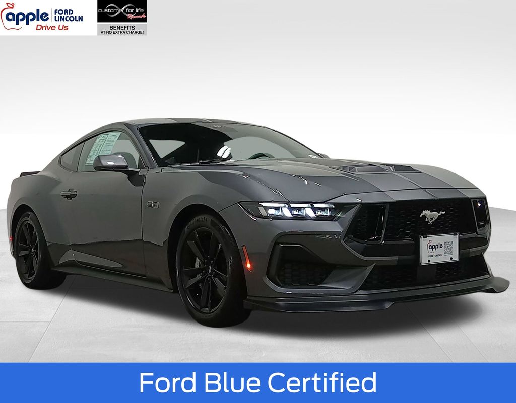 2024 Ford Mustang GT Fastback's photo