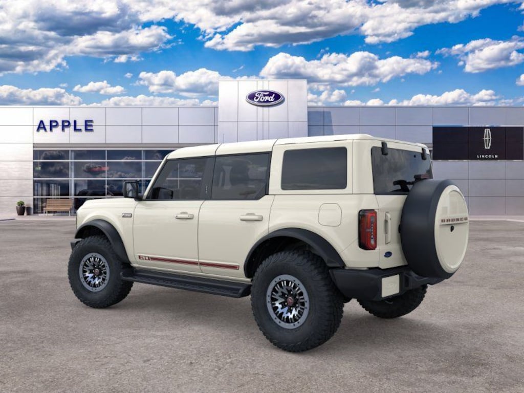 New 2026 Ford Bronco Outer Banks SUV