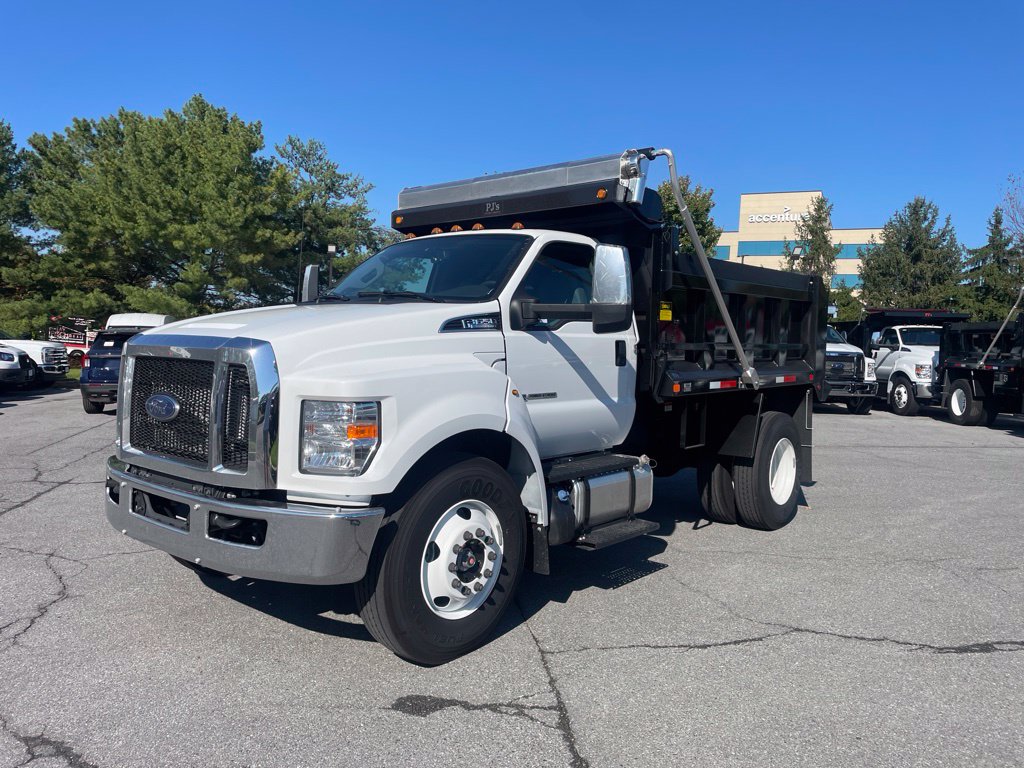  Ford F-650SD