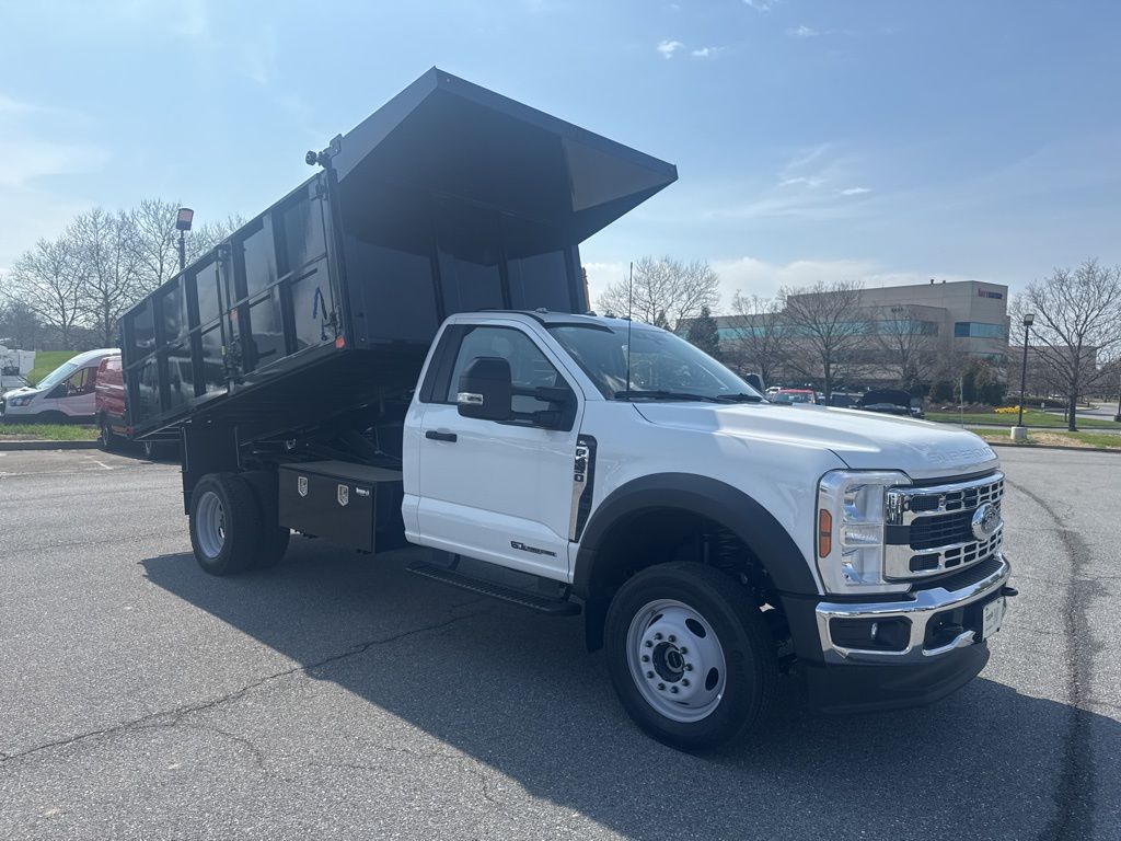 2025 Ford F-450 Super Duty Chassis Cab XL - Photo 2