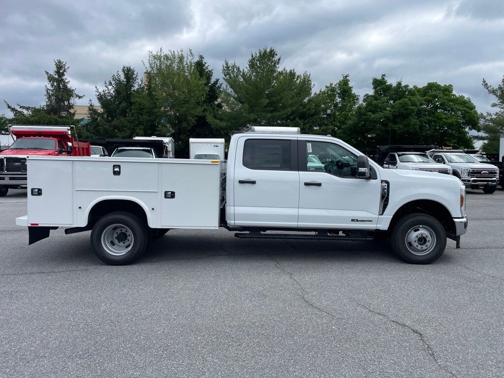 New 2026 Ford F-350SD XL Chassis