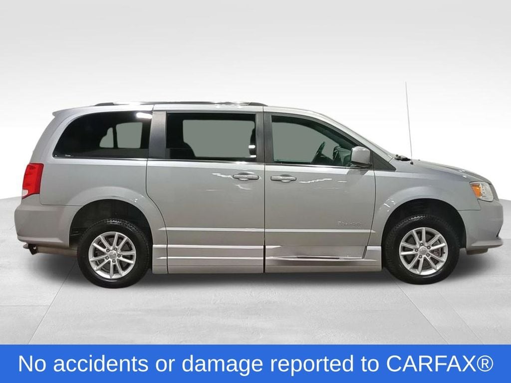 Used 2018 Dodge Grand Caravan SXT Minivan/Van