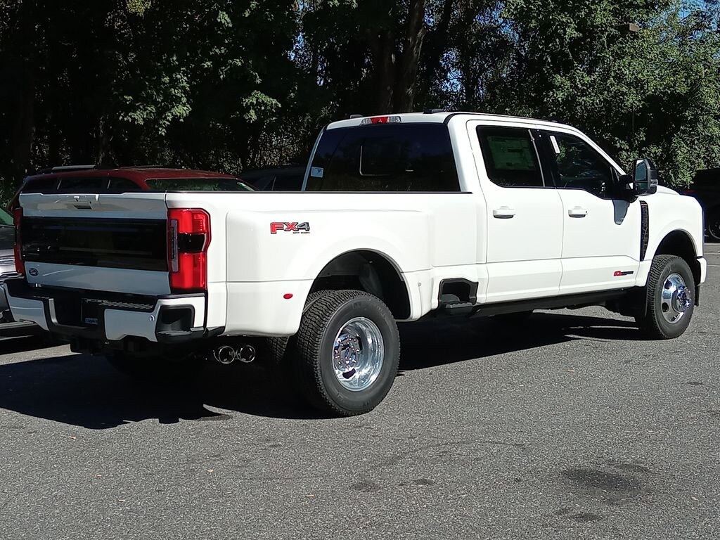 New 2027 Ford F-350SD Platinum Truck