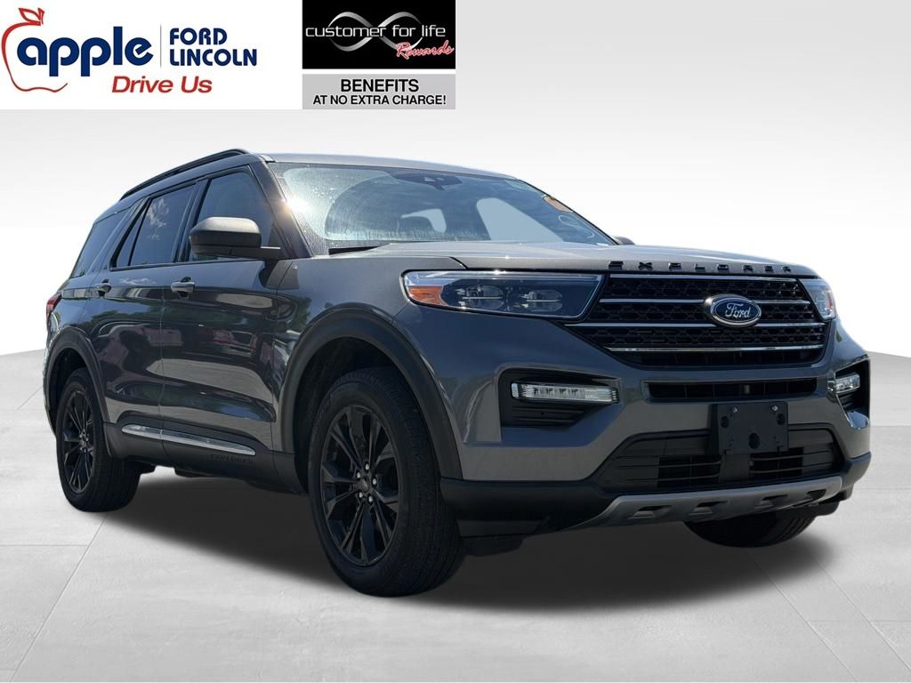 2023 Ford Explorer XLT 4WD's photo