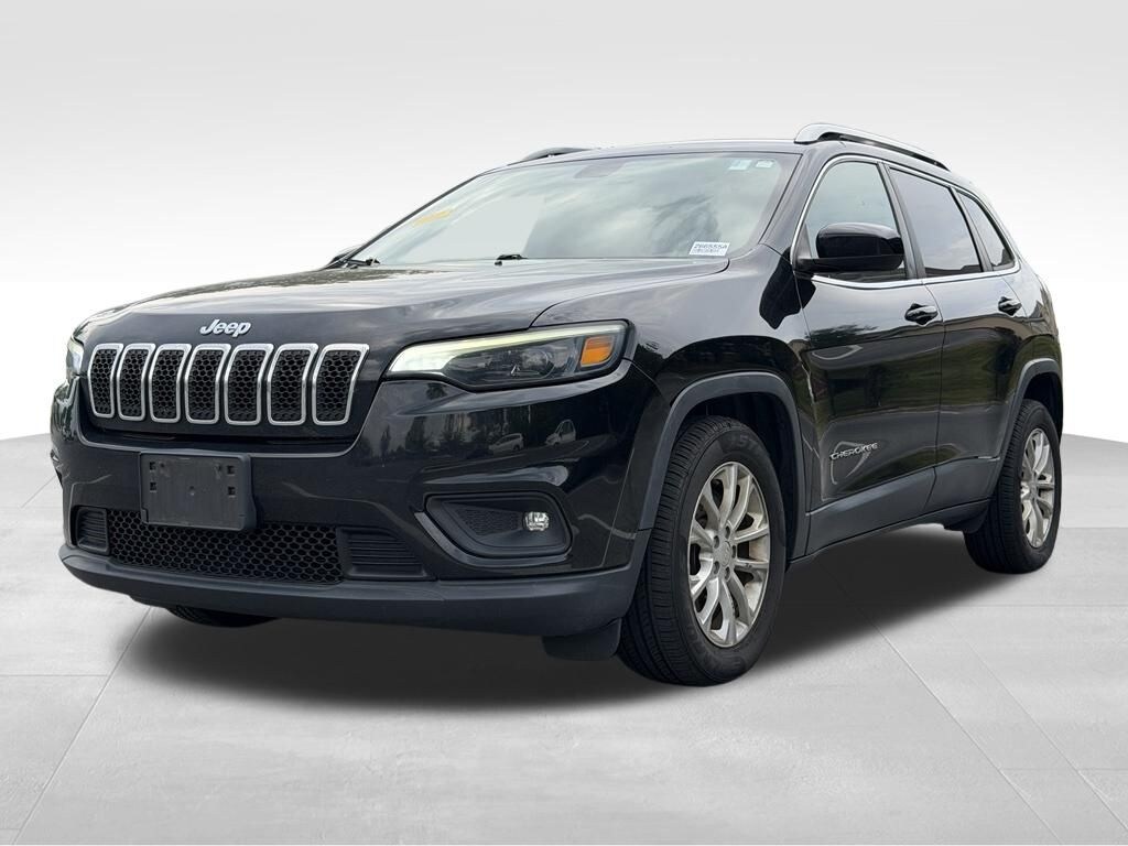 Used 2019 Jeep Cherokee Latitude SUV
