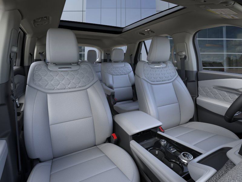 2026 Ford Explorer Platinum - Photo 10
