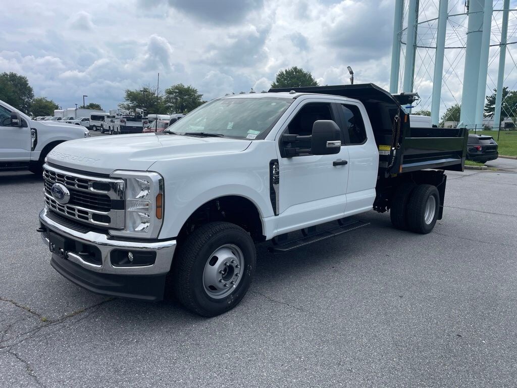 New 2026 Ford F-350SD XL Chassis