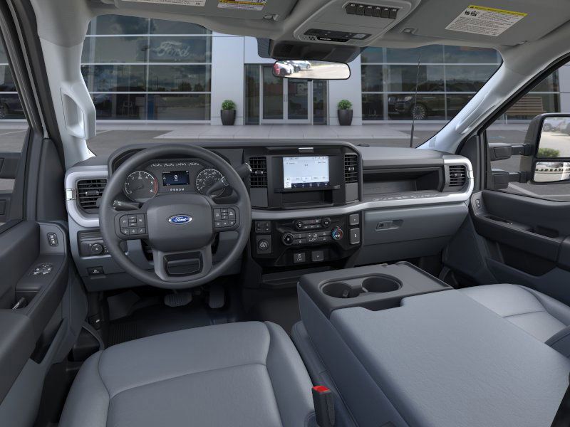 2025 Ford F-350 Super Duty Chassis Cab XL - Photo 9