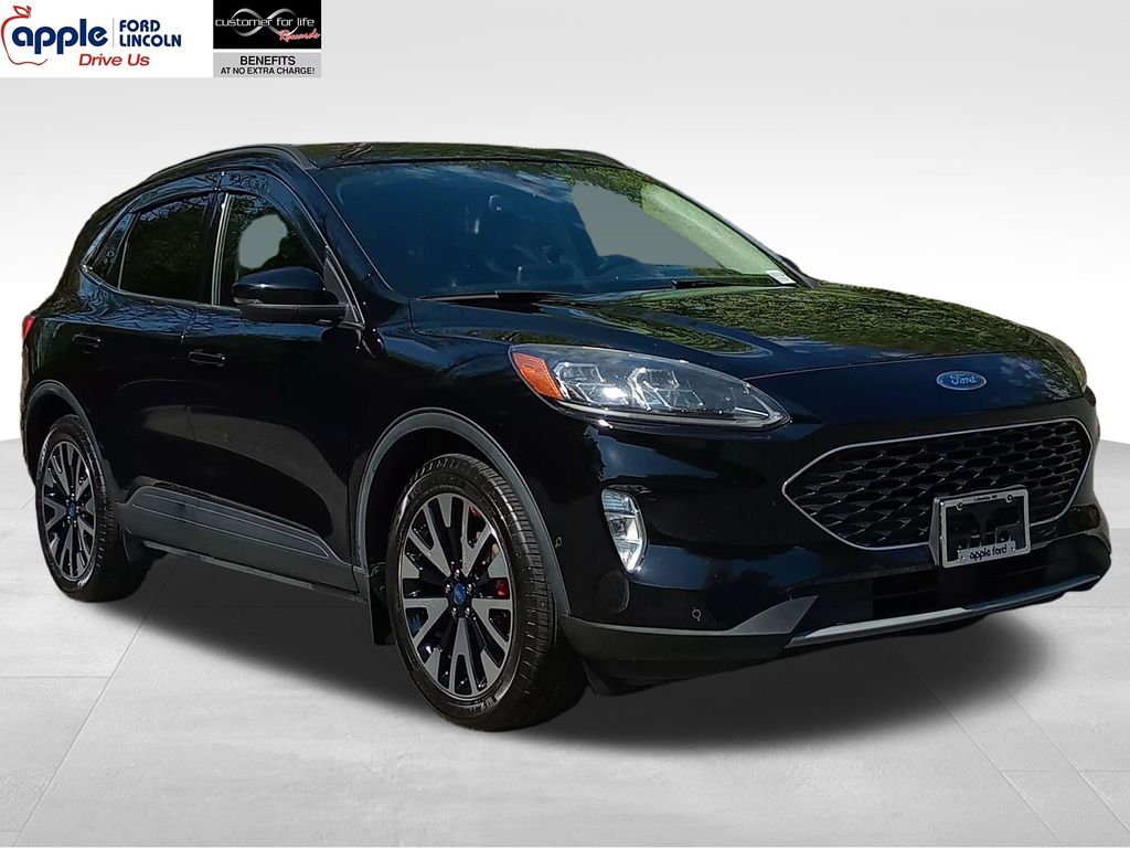 2020 Ford Escape Titanium