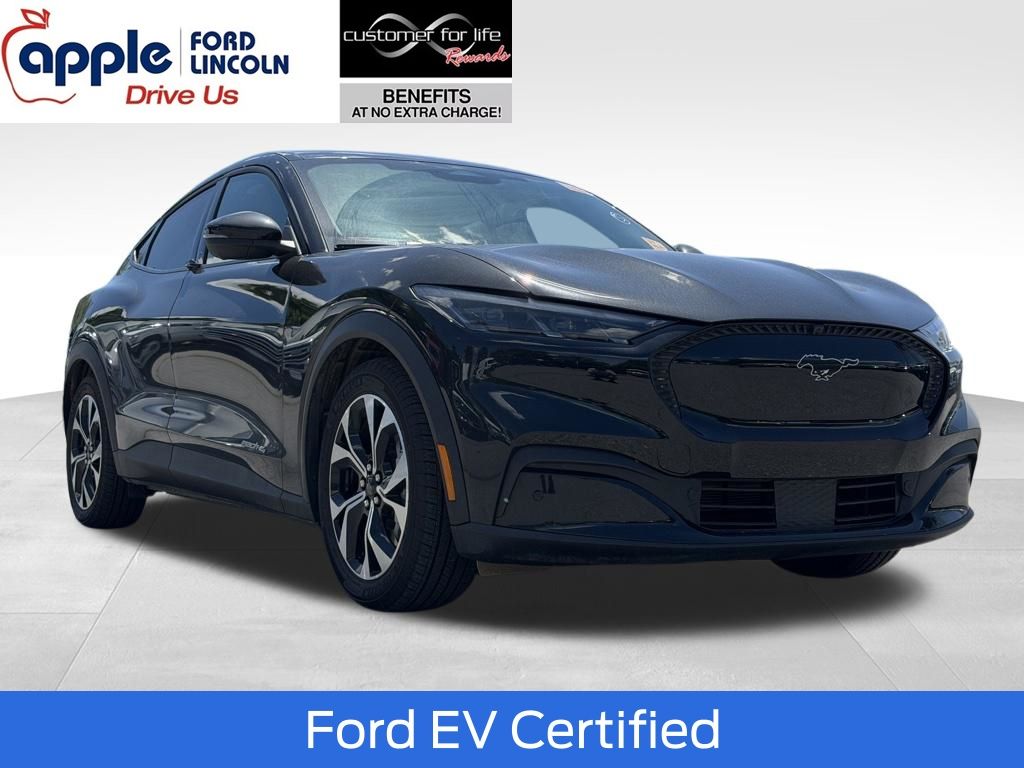 2025 Ford Mustang-Mach-e Select's photo