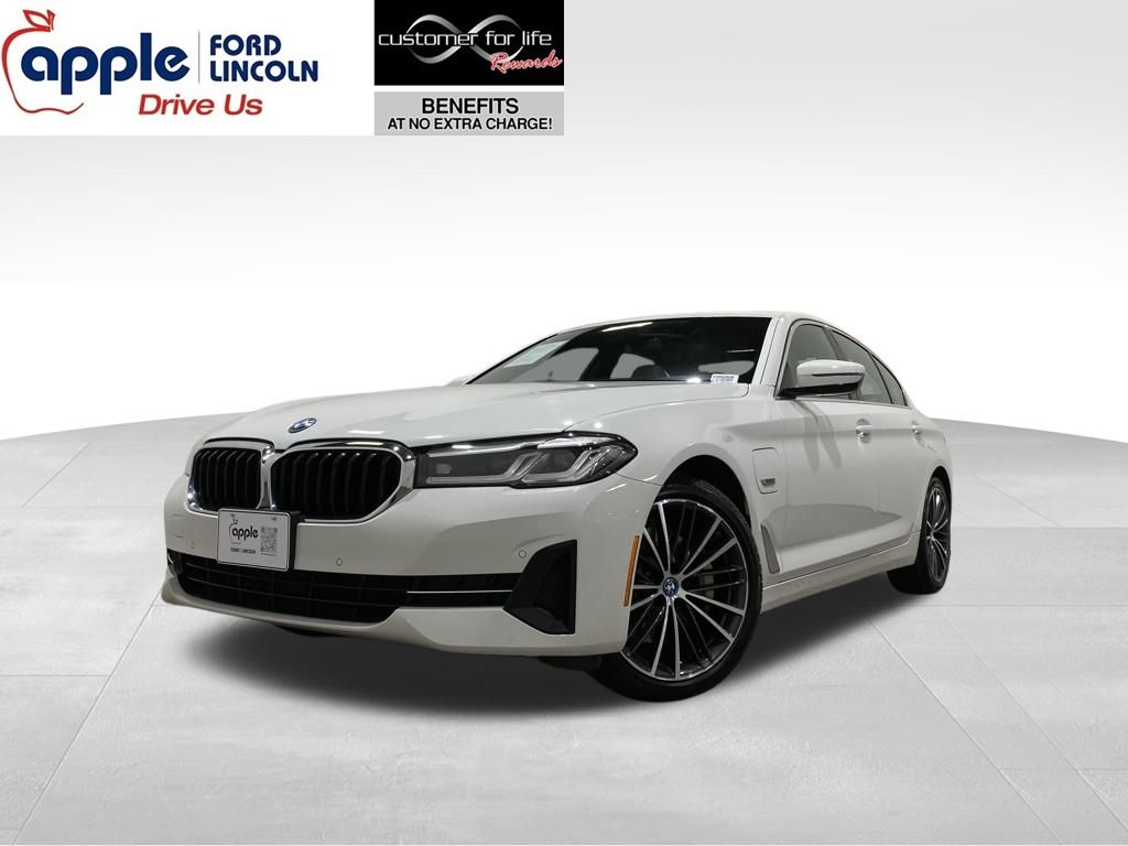 2023 BMW 5 Series 530e's photo