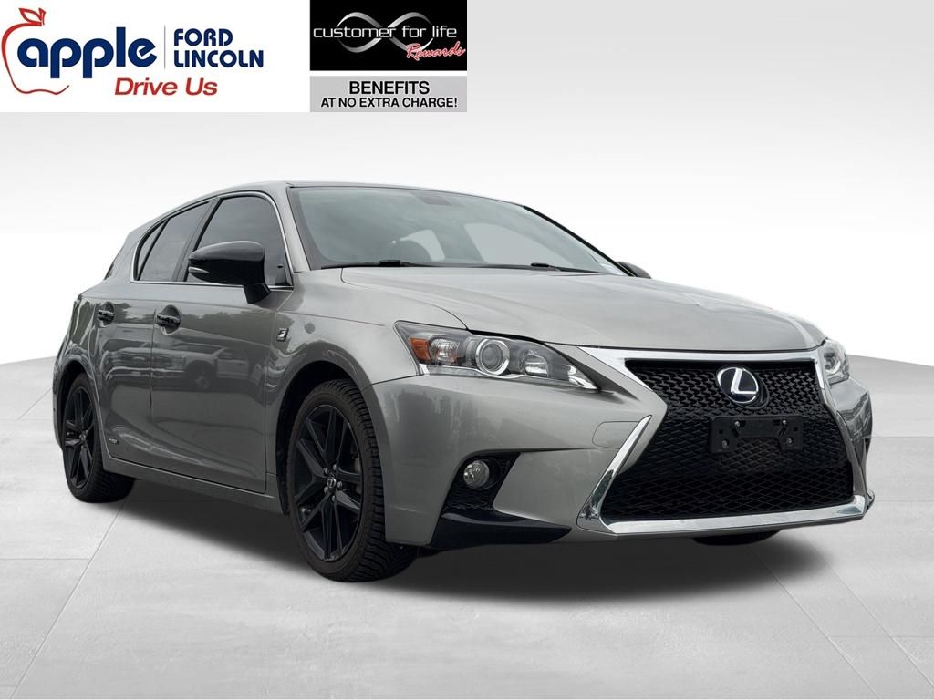2016 Lexus CT 200h 200h's photo