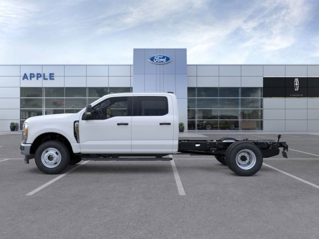 New 2026 Ford F-350SD XL Chassis