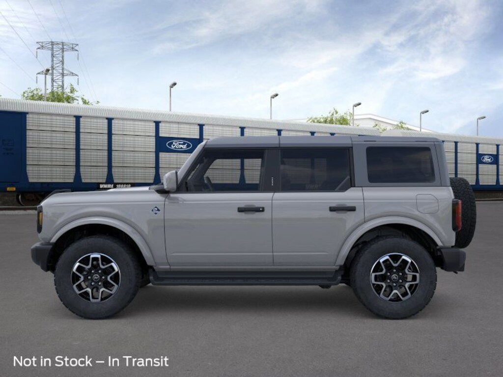 New 2026 Ford Bronco Outer Banks SUV