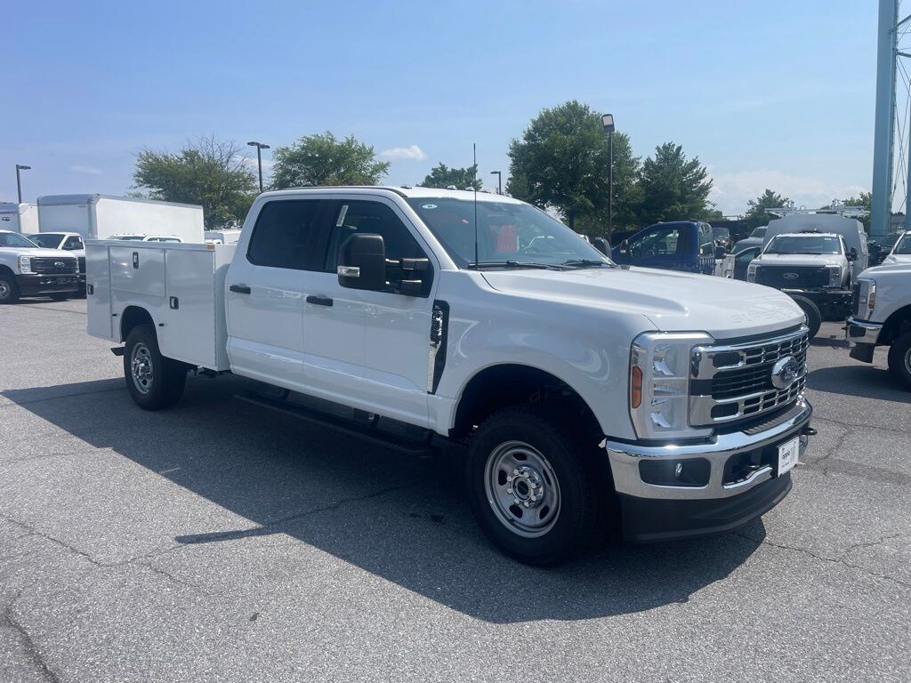 New 2026 Ford F-350SD XL Chassis