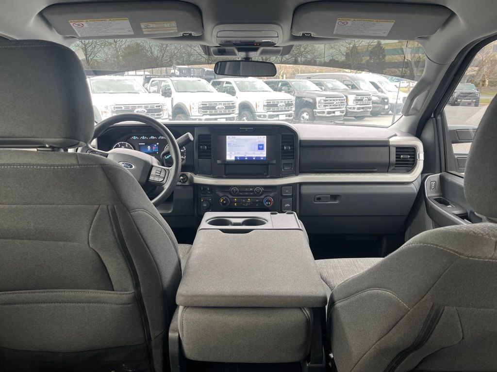 2025 Ford F-250 Super Duty XLT - Photo 9