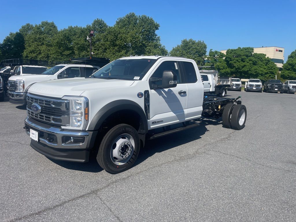 2026 Ford F-450 XL 4x4 SuperCab 192-In DRW's photo