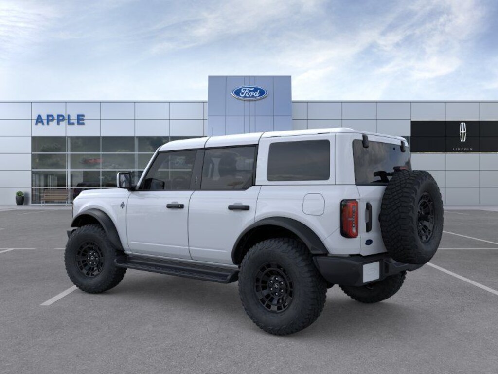 New 2026 Ford Bronco Outer Banks SUV