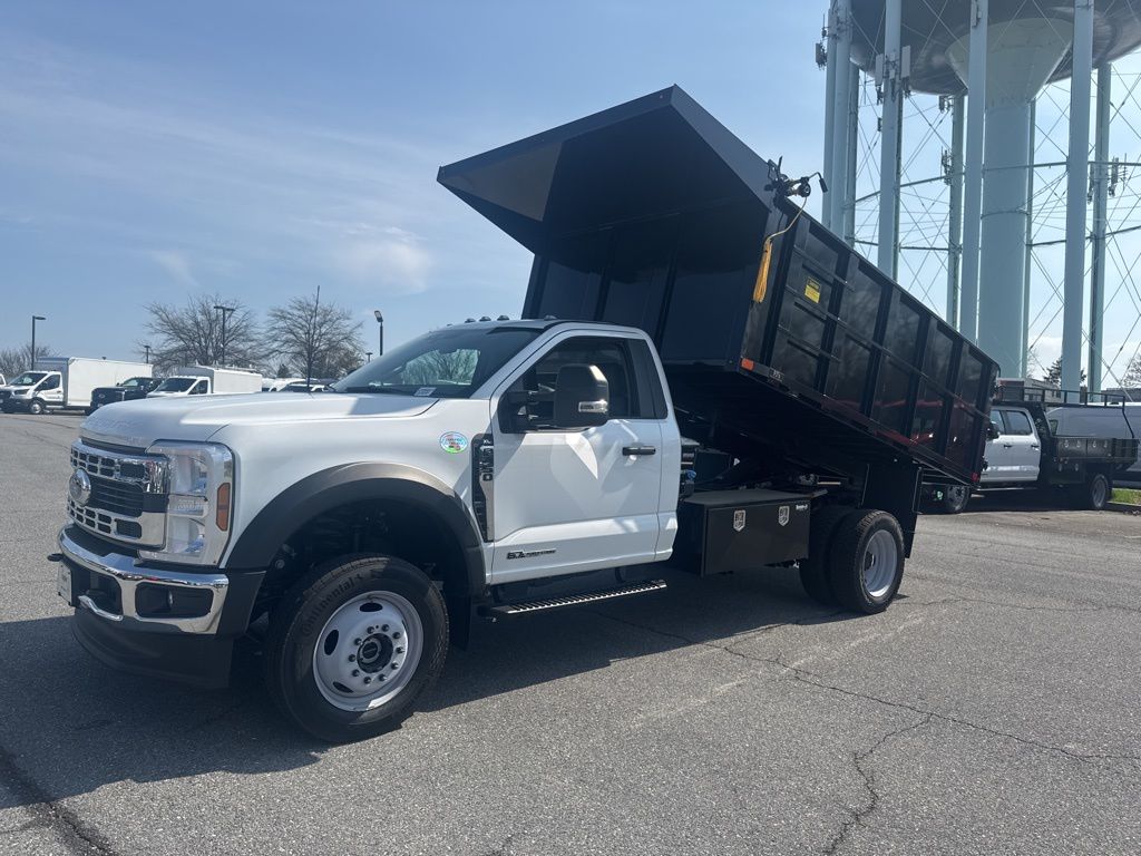 2025 Ford F-450 Super Duty Chassis Cab