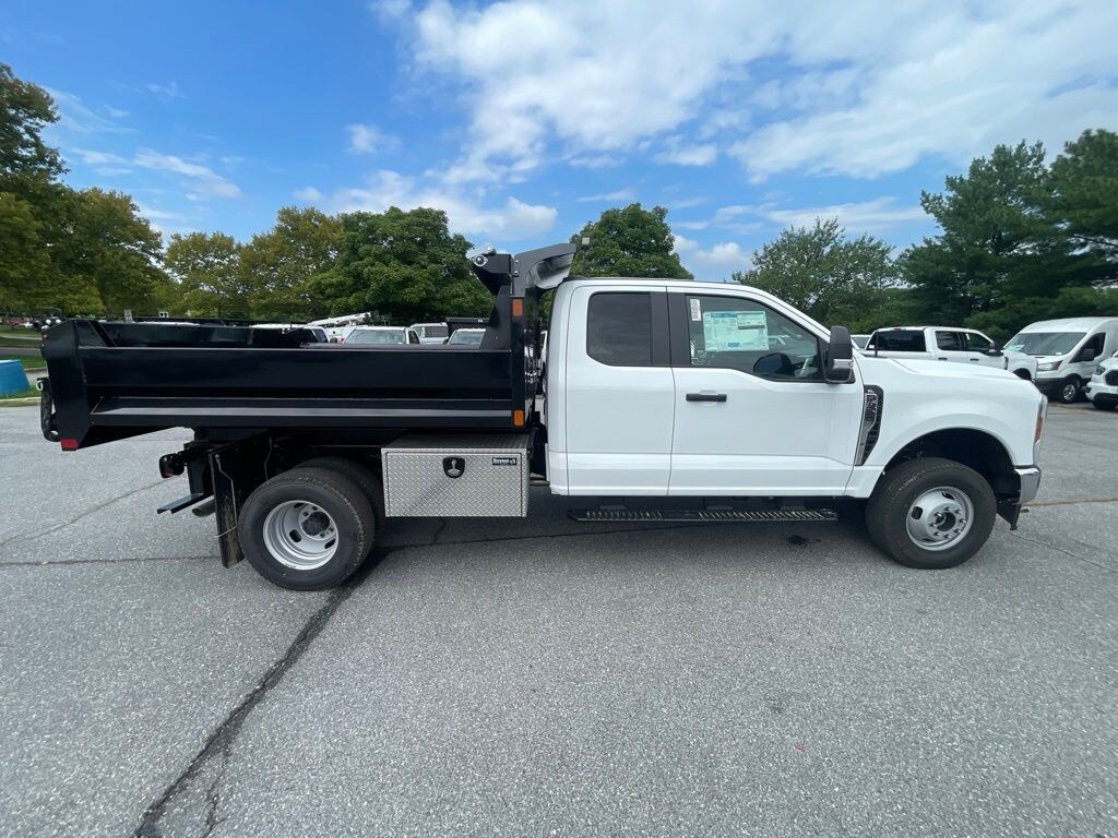New 2026 Ford F-350SD XL Chassis
