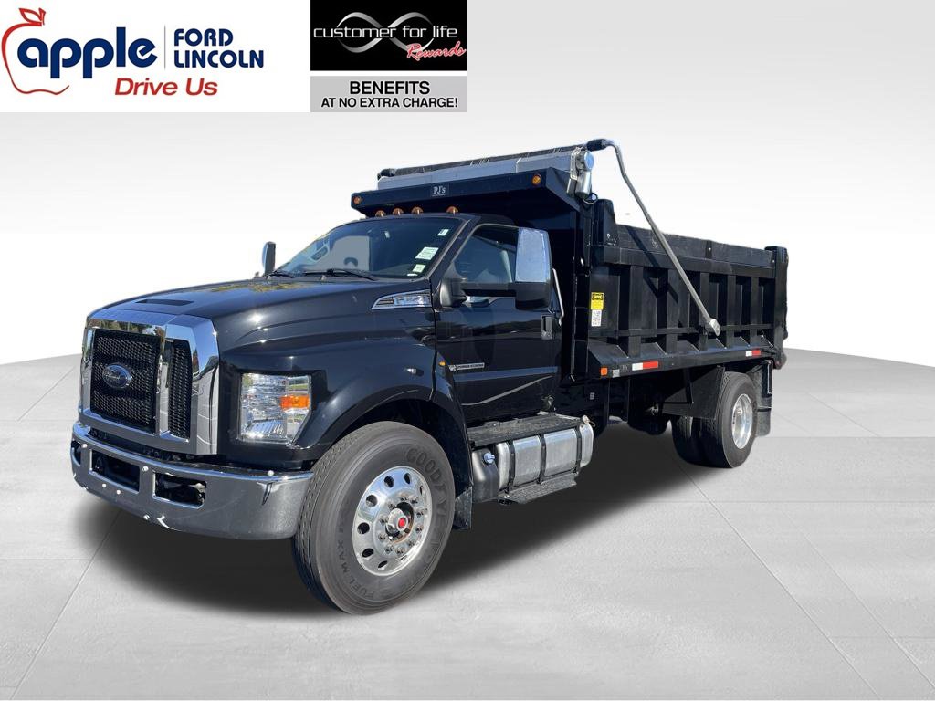  Ford F-750SD