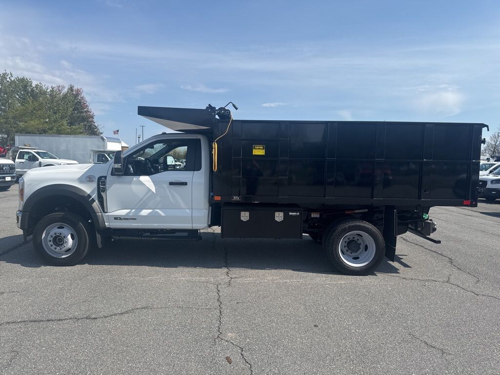 New 2025 Ford F-450SD XL Chassis