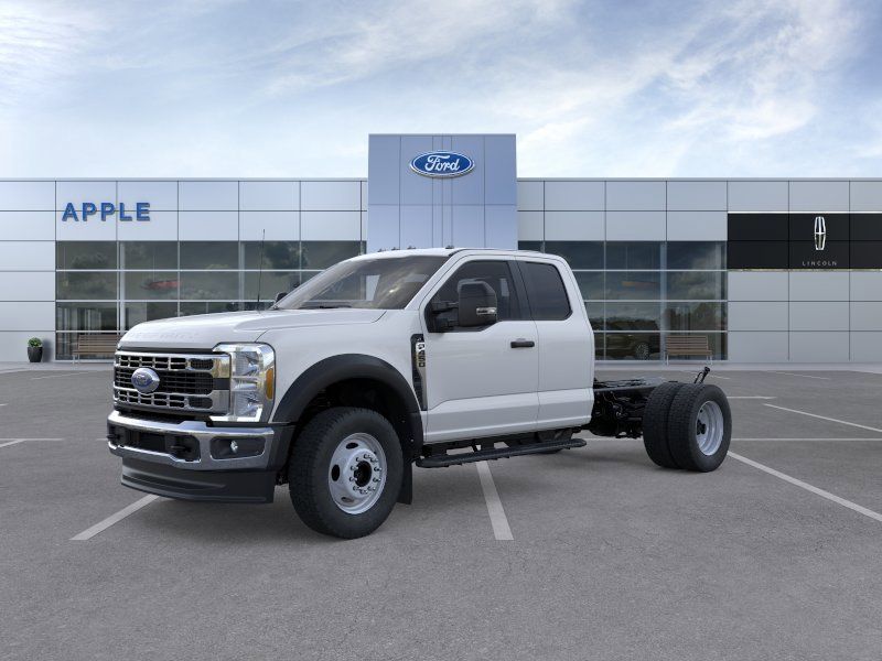 2025 Ford F-450 XL 4x4 SuperCab 168-In DRW's photo