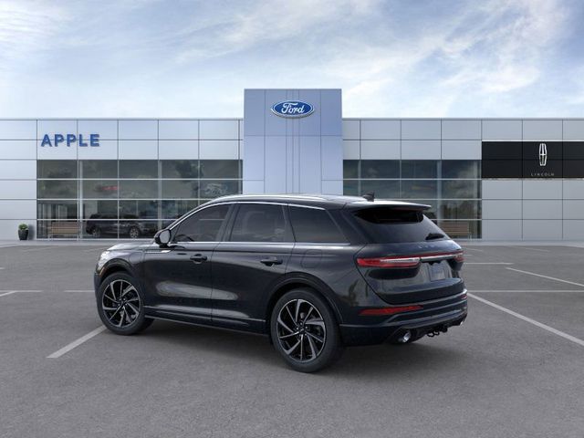 2024 Lincoln Corsair Grand Touring photo 4