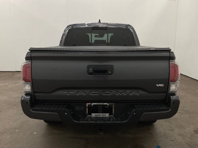 2021 Toyota Tacoma TRD Sport photo 2